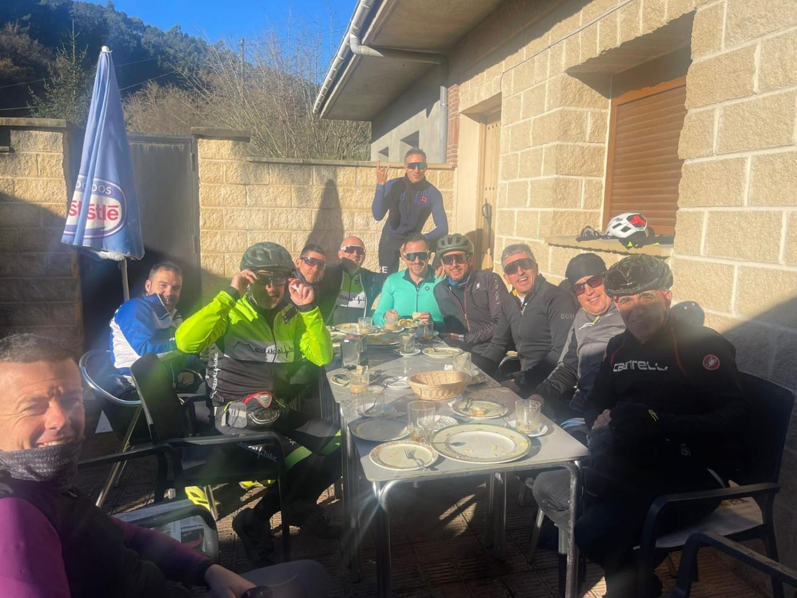 Gospodarstwo wiejskie Restaurante Asador El Puente Galdames San Pedro de Galdames